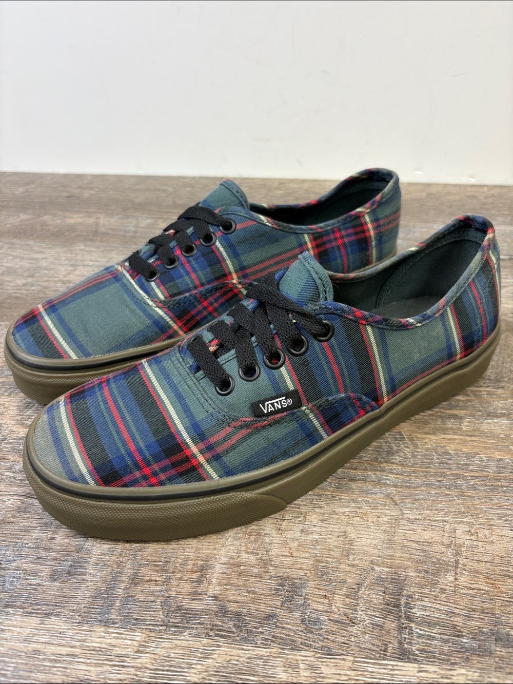 Vans Authentic Plaid Canvas Sneakers Green Navy Red Plaid Women’s 9 Men’s 7.5